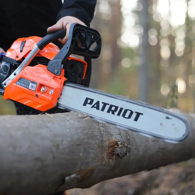 Patriot PT 445 - цепная бензиновая пила