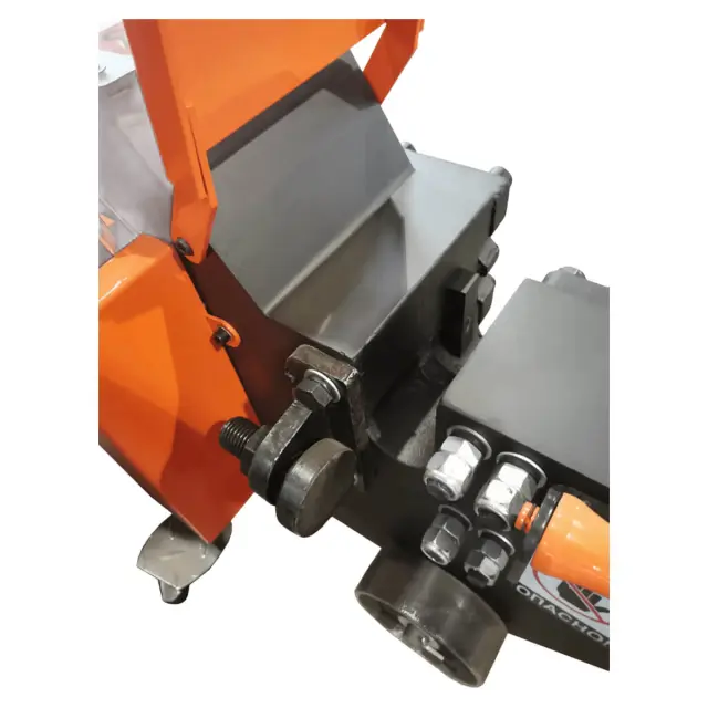 GROST SNAB R40 - станок для резки арматуры