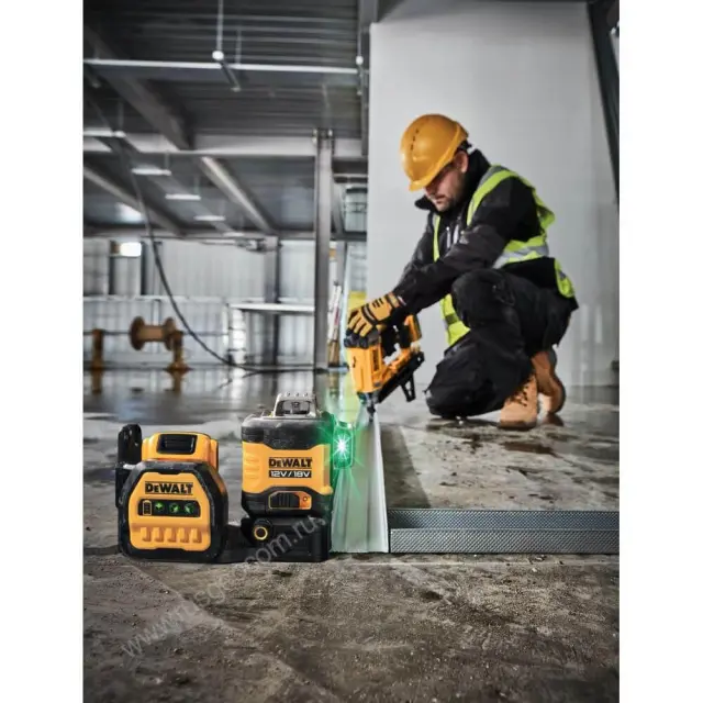 DEWALT DCE089D1G18 с калибровкой - лазерный нивелир