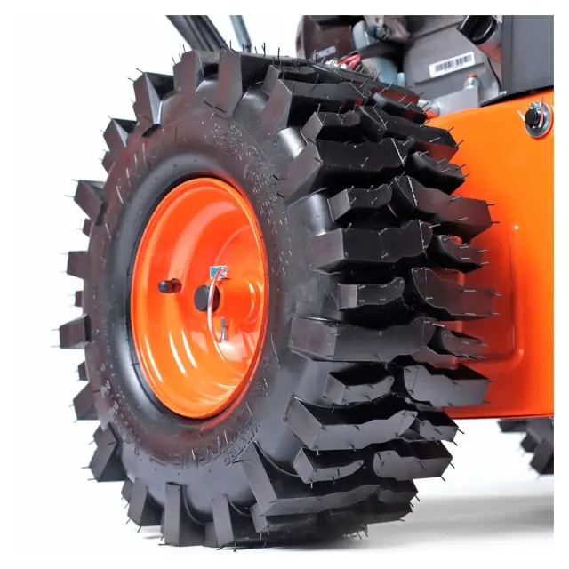 Трактор-снегоотбрасыватель Сибирь 110 E