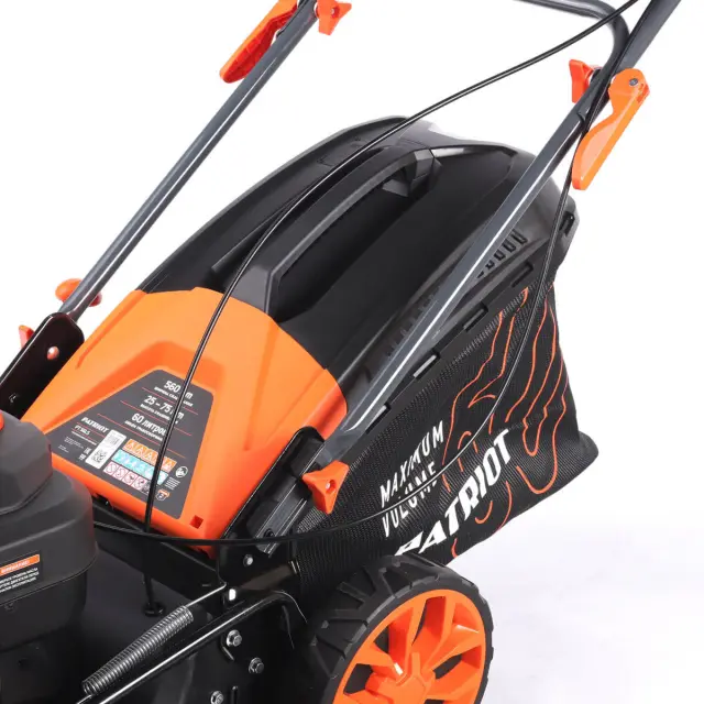 Patriot PT 56 LS - бензиновая газонокосилка