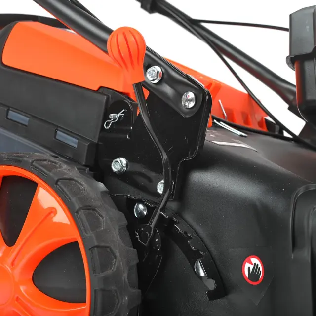 Patriot PT 47 LS - Бензиновая газонокосилка