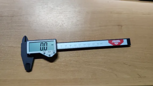 AMO SLP-150 - штангенциркуль электронный пластиковый