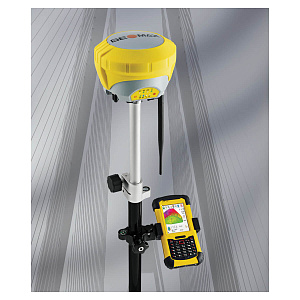 GeoMax Zenith35 PRO Base-Rover (GSM-UHF) - спутниковый GNSS приемник
